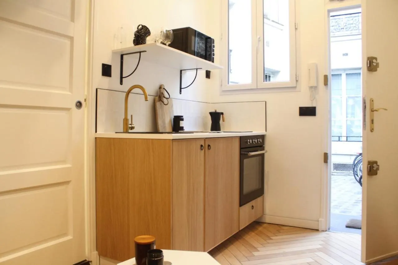 New Apt Close To Pere Lachaise Apartment