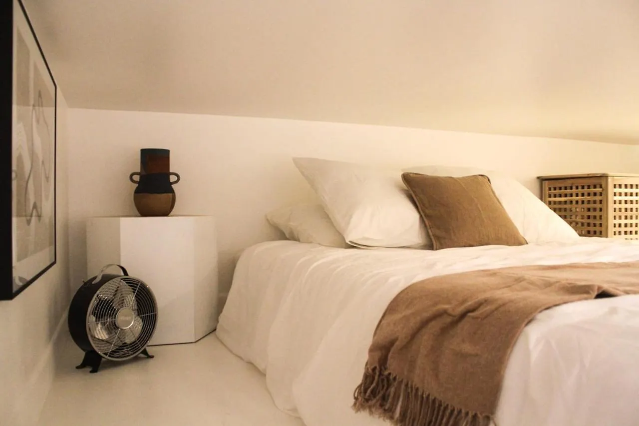 New Apt Close To Pere Lachaise 巴黎